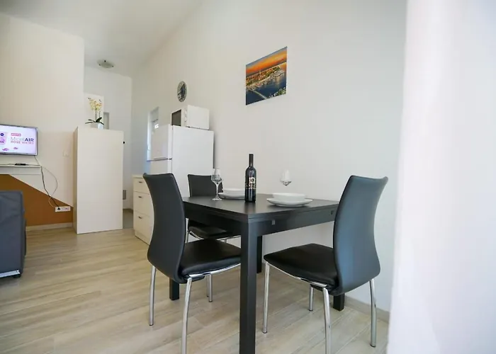 Apartment Nicol